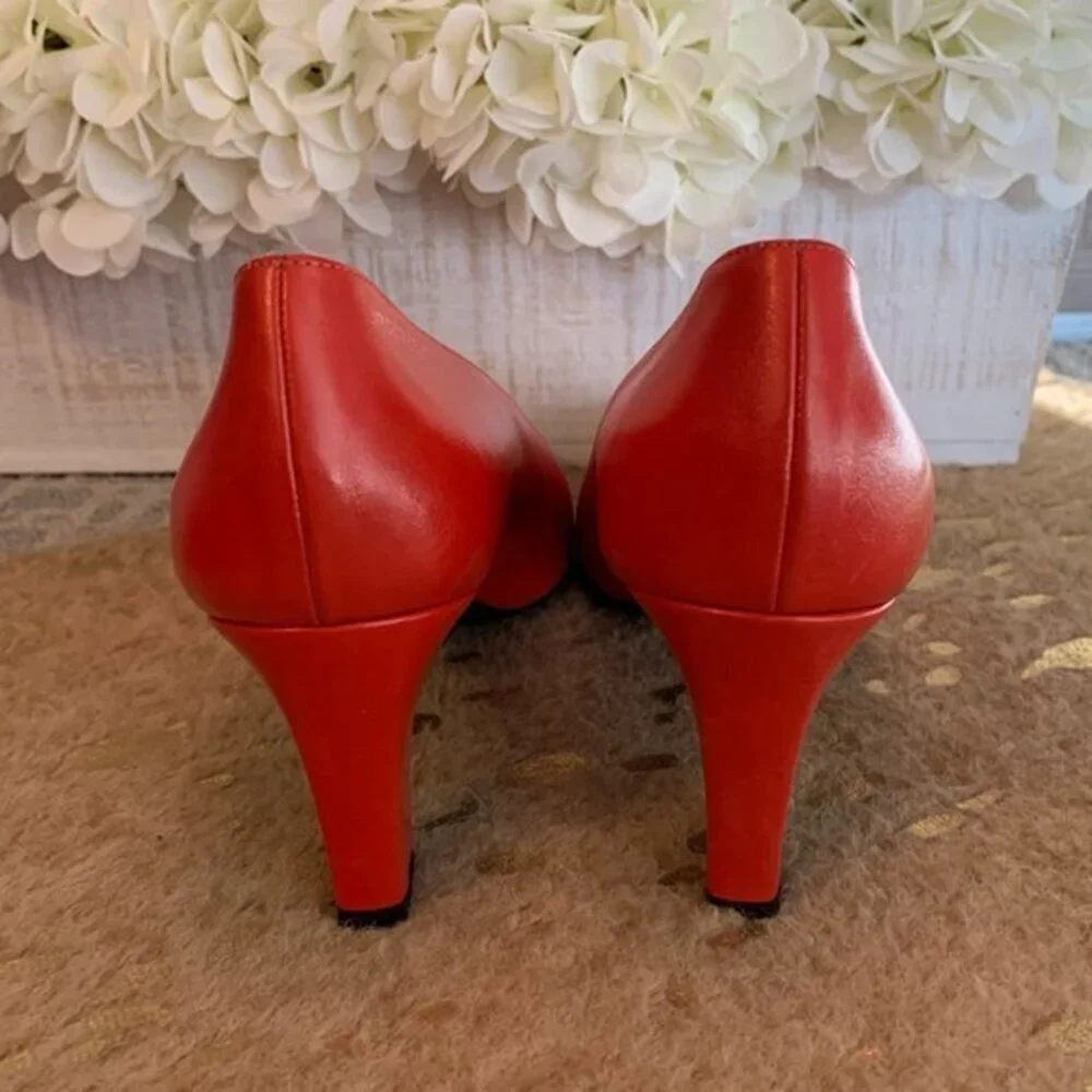 Vintage 90's ESCADA Studded Red Leather Pumps